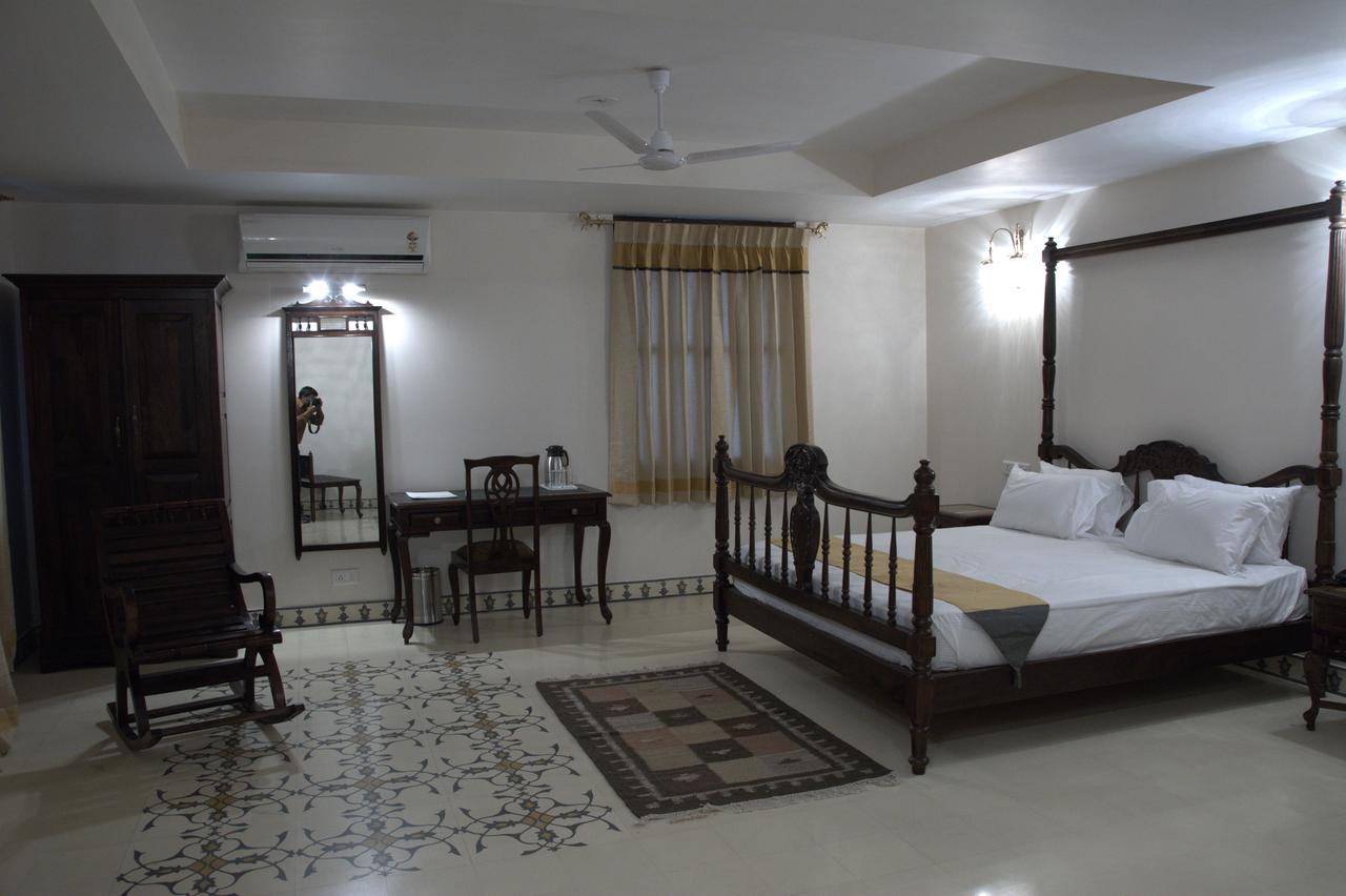 Sirsi Haveli Hotell Jaipur Exteriör bild